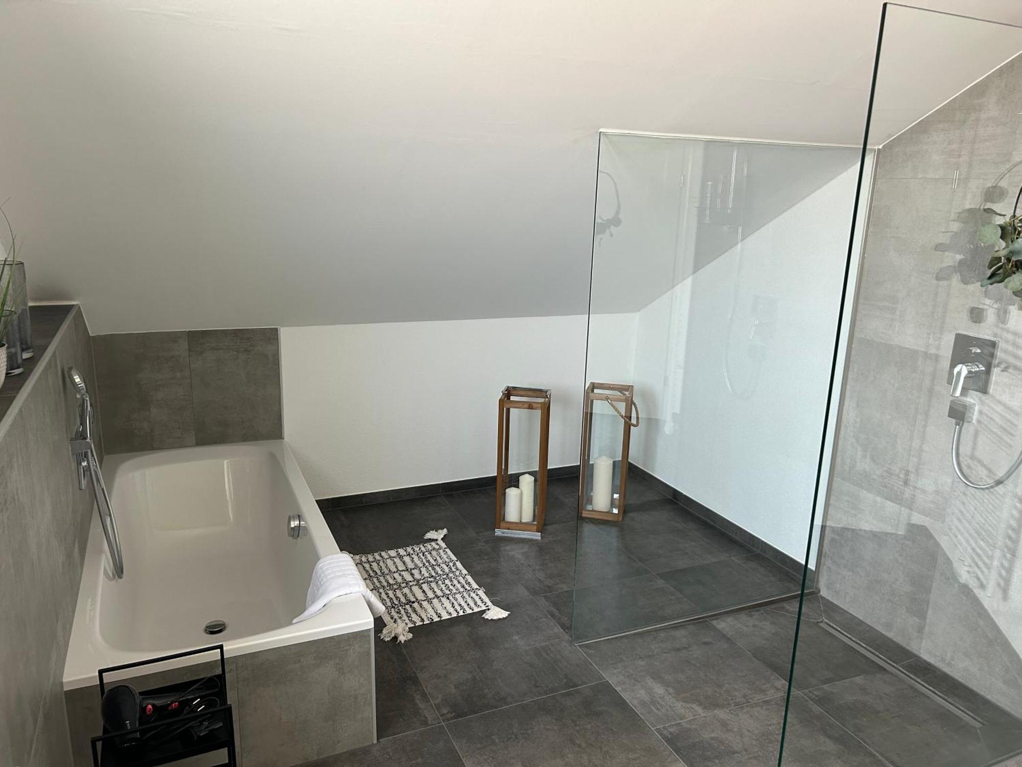 Allgaeu Zimmer Leandi Memmingen Zewnętrze zdjęcie